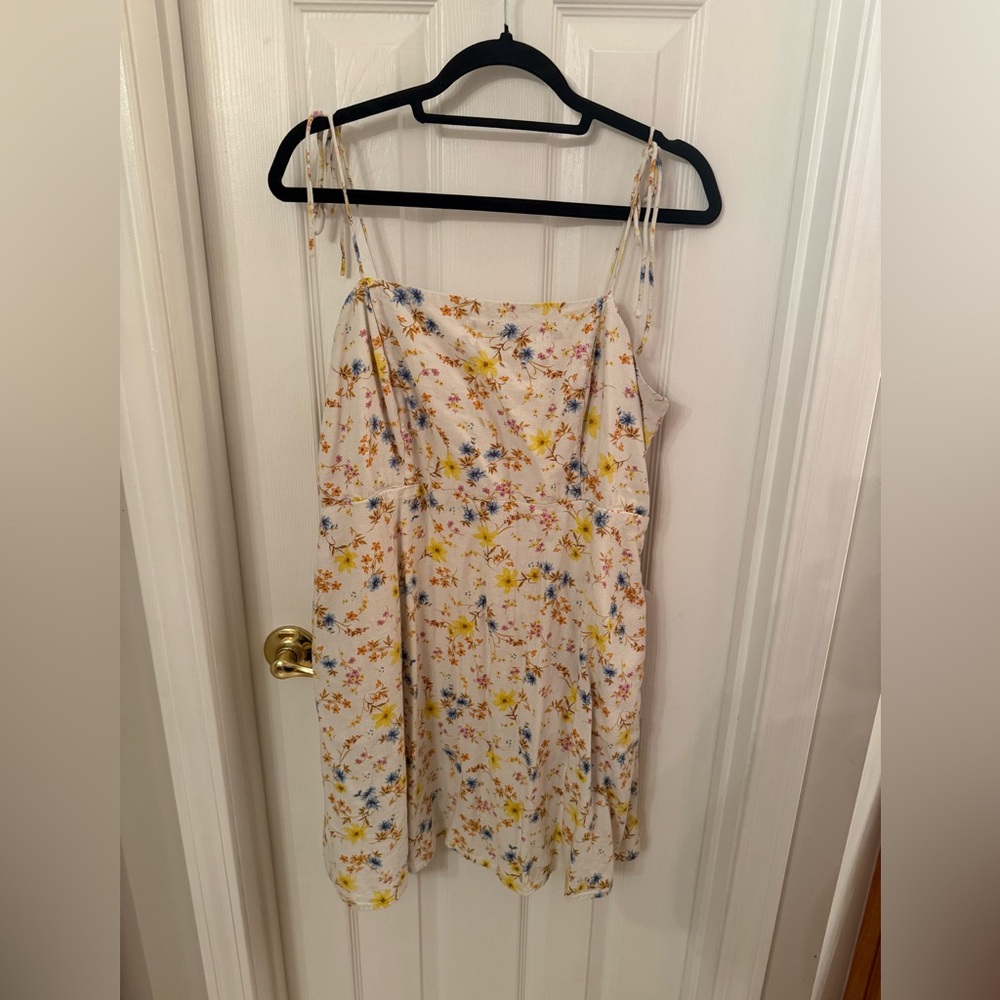 Old navy floral linen dress